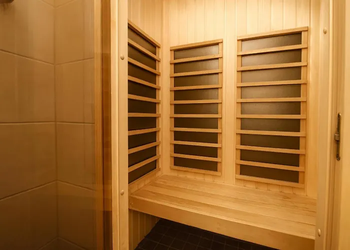 Old Town, Next To Town Hall Square, Quiet, Infrared Sauna