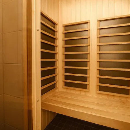 Old Town, Next To Town Hall Square, Quiet, Infrared Sauna